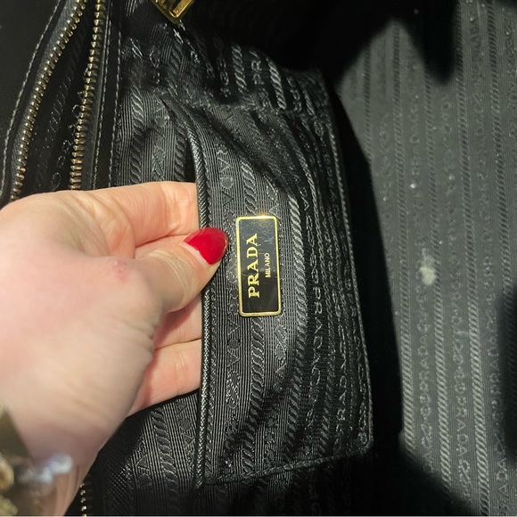 Prada Saffiano Gardner’s Tote Bag 🖤💛 - Picture 2 of 8